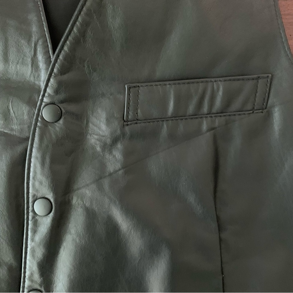 Vintage Peerless Garments Black Leather Vest, Size XL - Picture 3 of 10